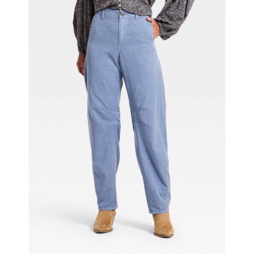 Women's size 0 low rise barrel leg pants blue universal thread
